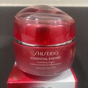 ❤️NEW!!!❤️ Shiseido Essential Energy Hydrating Cream.